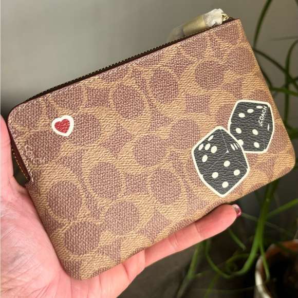 Authentic COACH signature Leather Dino Dice strawberry zip card wristlet π²π© - Picture 8 of 9